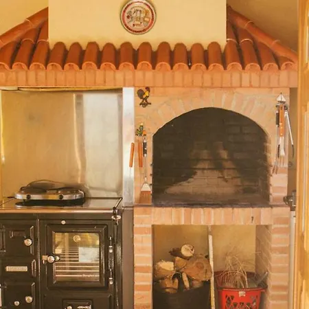 Charming With Shared Pool In Pontevedra Holiday home *