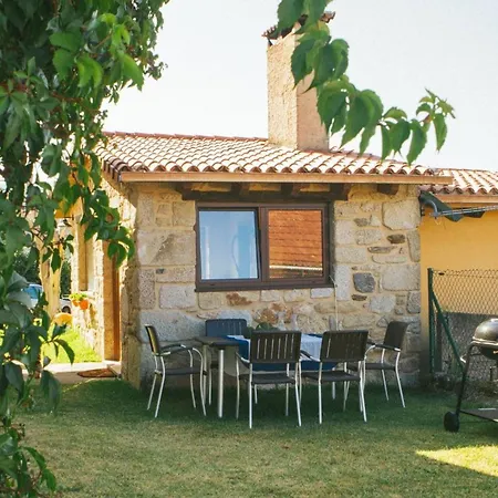Holiday home Charming With Shared Pool In Pontevedra *