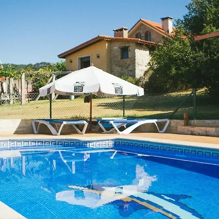 Holiday home Charming With Shared Pool In Pontevedra *